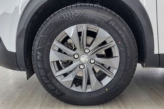 Peugeot 2008   Active Pack Puretech 100 SS 6 Vel. MAN