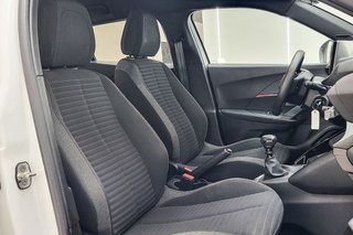 Peugeot 2008   Active Pack Puretech 100 SS 6 Vel. MAN