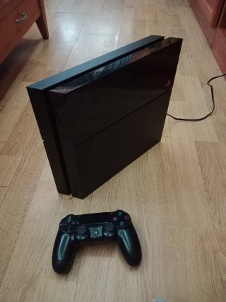 PS4 (PlayStation 4) Negra - No enciende