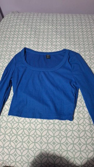 Top manga larga azul