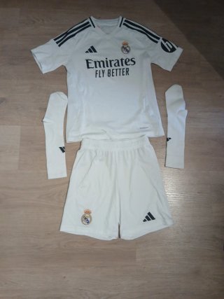 Equipación Real Madrid 24/25 Adidas talla 11-12