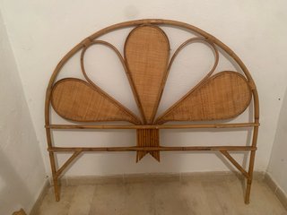 Cabecero de mimbre