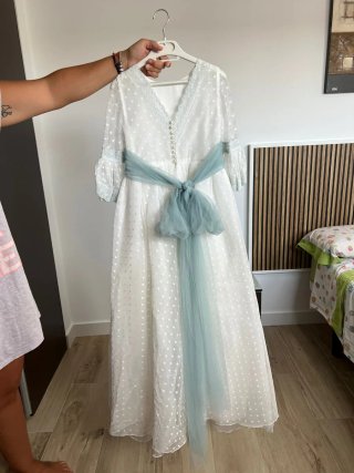 Vestido de comunión blanco y verde agua