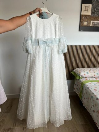 Vestido de comunión blanco y verde agua