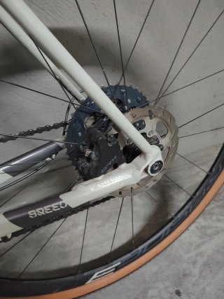 Bicicleta Gravel FELT BREED 30 TALLA 56