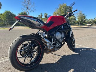 MV Agusta Brutale 675 A2 35kW Roja - Carbono