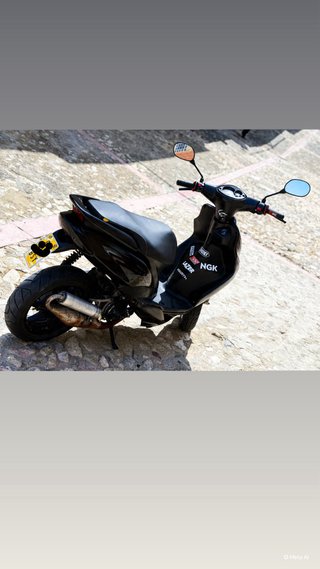 Yamaha Jog RR Negra