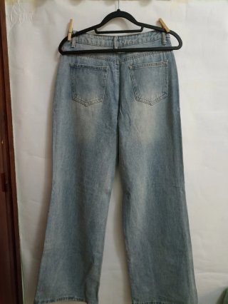 Pantalón vaquero mujer con parches
