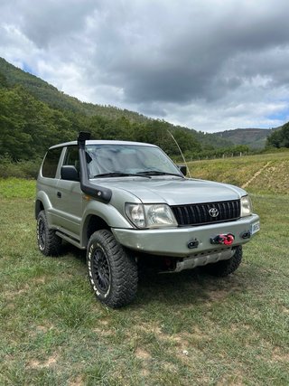Toyota Land Cruiser 90 2002