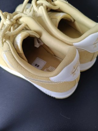 Zapatillas Nike Air Force 1 Beige Plata