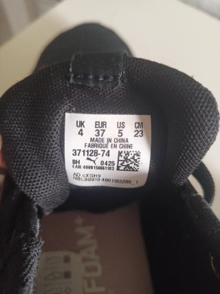 Zapatillas deportivas niña Puma negras