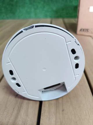 Axis M3104-L Cámara de seguridad IP Interior