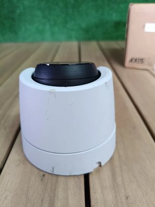 Axis M3104-L Cámara de seguridad IP Interior