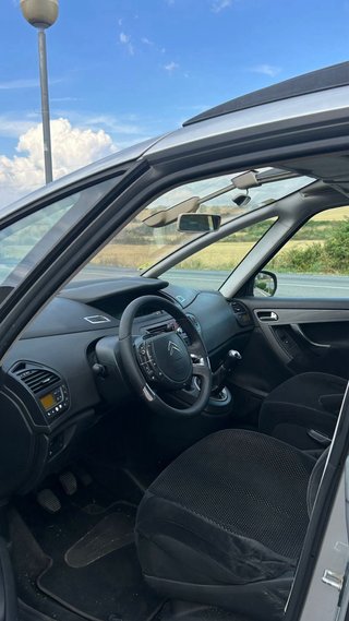 Citroen Grand C4 Picasso 2010