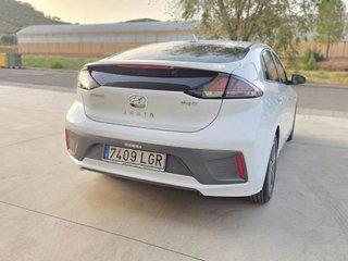 Hyundai Ioniq 1.6 GDI HEV Style 104 kW (141 CV)