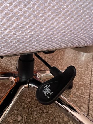 Silla Escritorio Naspaluro con Reposapiés