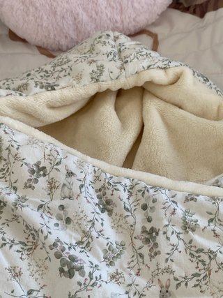 Saco capazo invierno bebé Giraffa floral