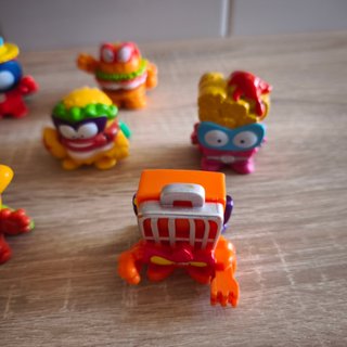 Lote 11 Figuras Superthings