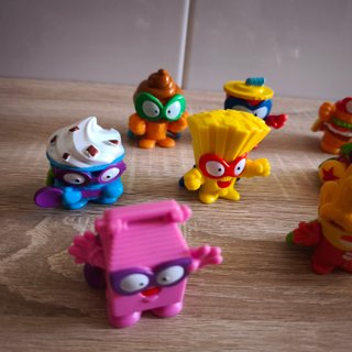 Lote 11 Figuras Superthings