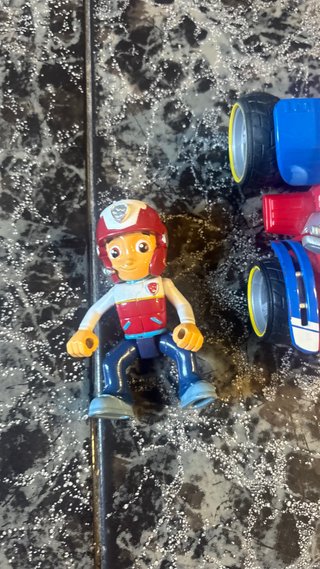 Furgoneta Patrulla Canina con coches