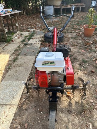 Motocultora Mula en estado bueno funciona perfecta
