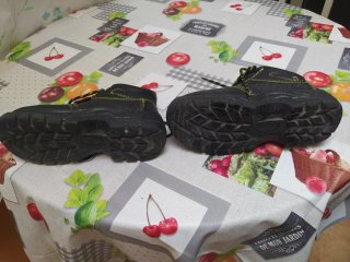 Botas de seguridad FORLI negras y amarillas