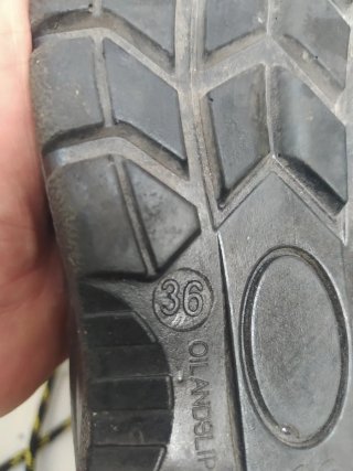 Botas de seguridad FORLI negras y amarillas