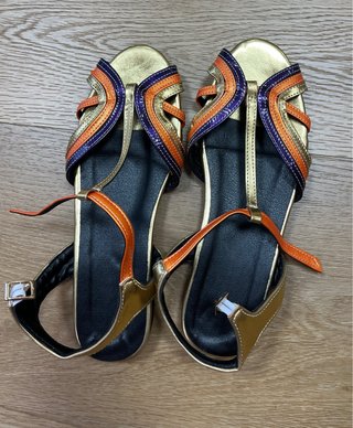 Sandalias planas multicolor