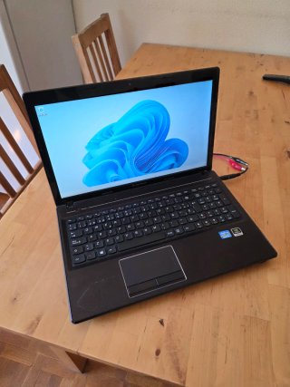Lenovo Core i7 NVIDIA WINDOWS 11