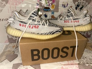 Adidas Yeezy Boost 350 V2 Zebra