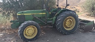 Tractor John Deere 5500