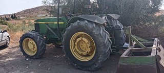 Tractor John Deere 5500
