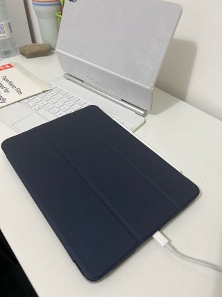 iPad Air, Apple Pencil y Teclado