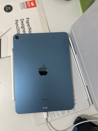iPad Air, Apple Pencil y Teclado