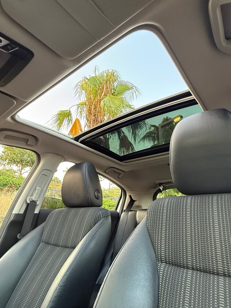 Honda HR-V 1.6 i-DTEC Executive 2017, foto 12