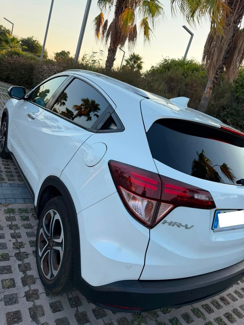 Honda HR-V 1.6 i-DTEC Executive 2017, foto 3