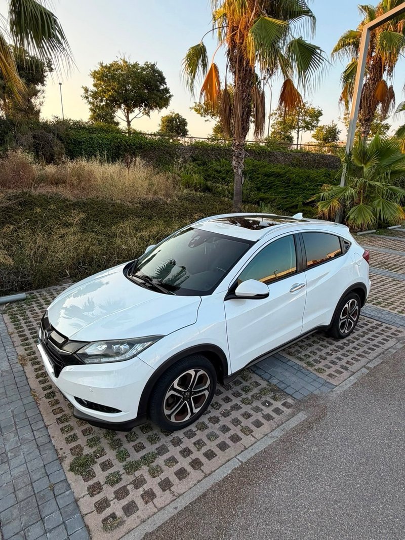 Honda HR-V 1.6 i-DTEC Executive 2017, foto 30