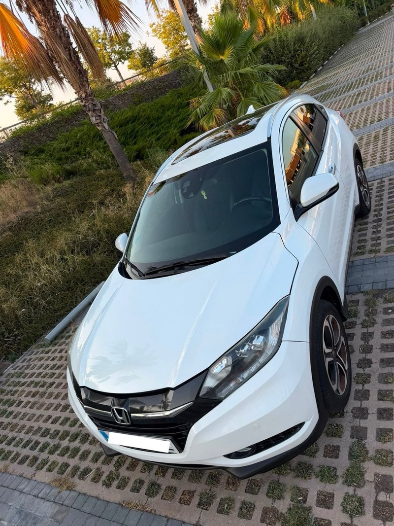 Honda HR-V 1.6 i-DTEC Executive 2017, foto 6