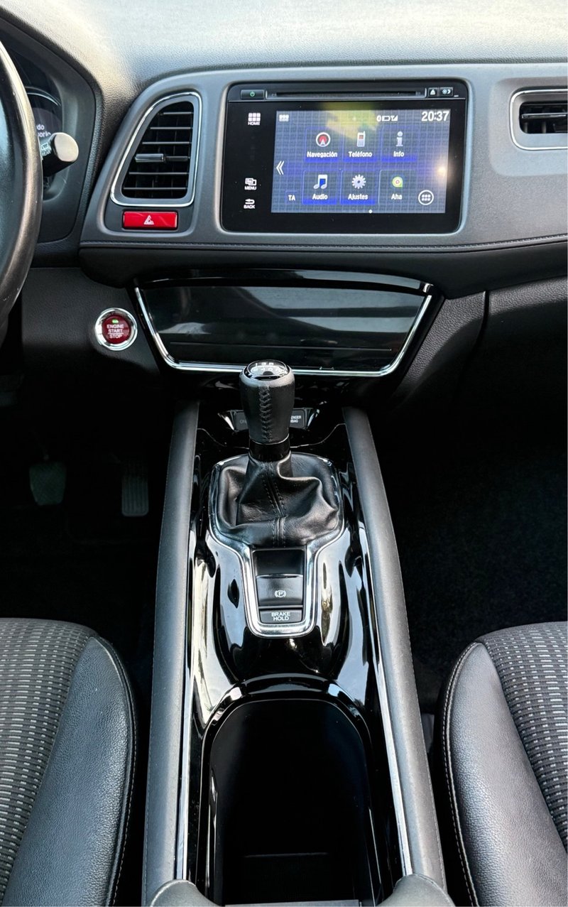 Honda HR-V 1.6 i-DTEC Executive 2017, foto 23
