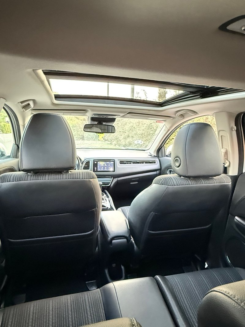 Honda HR-V 1.6 i-DTEC Executive 2017, foto 24