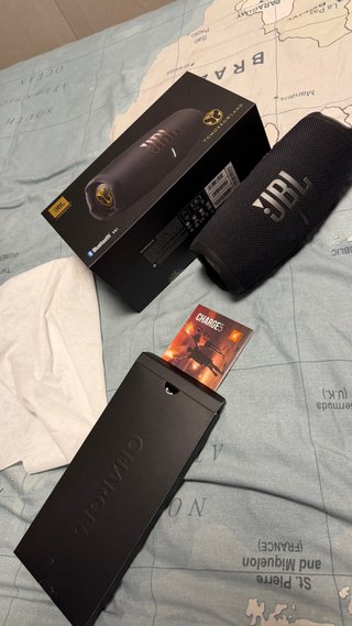 JBL Charge 5 Tomorrowland Edición Limitada