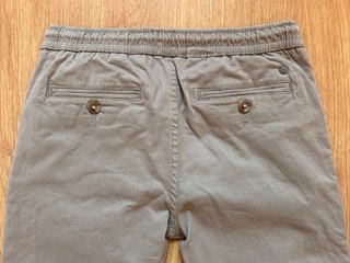 Pantalón Alvaro Moreno verde caqui