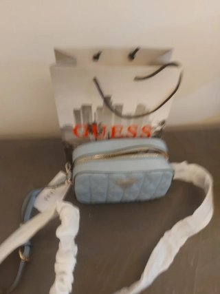Borsa Guess trapuntata azzurra