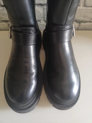-Botines negros niña Zara