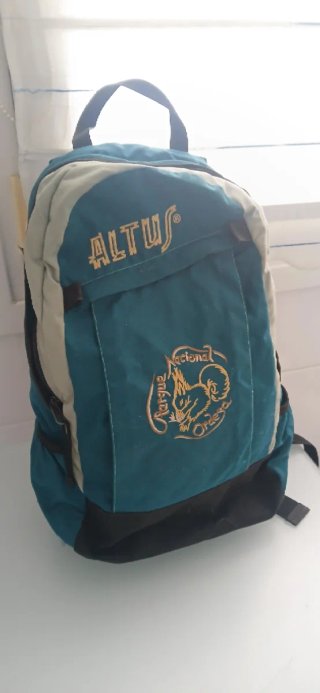 Mochila Altus beige y verde