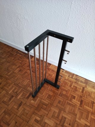 Perchero Ikea TJUSIG Negro