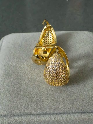 Pendientes dorados con circonitas enchapado de oro