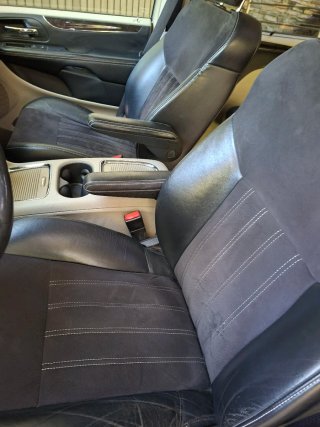 Lancia Voyager 2013