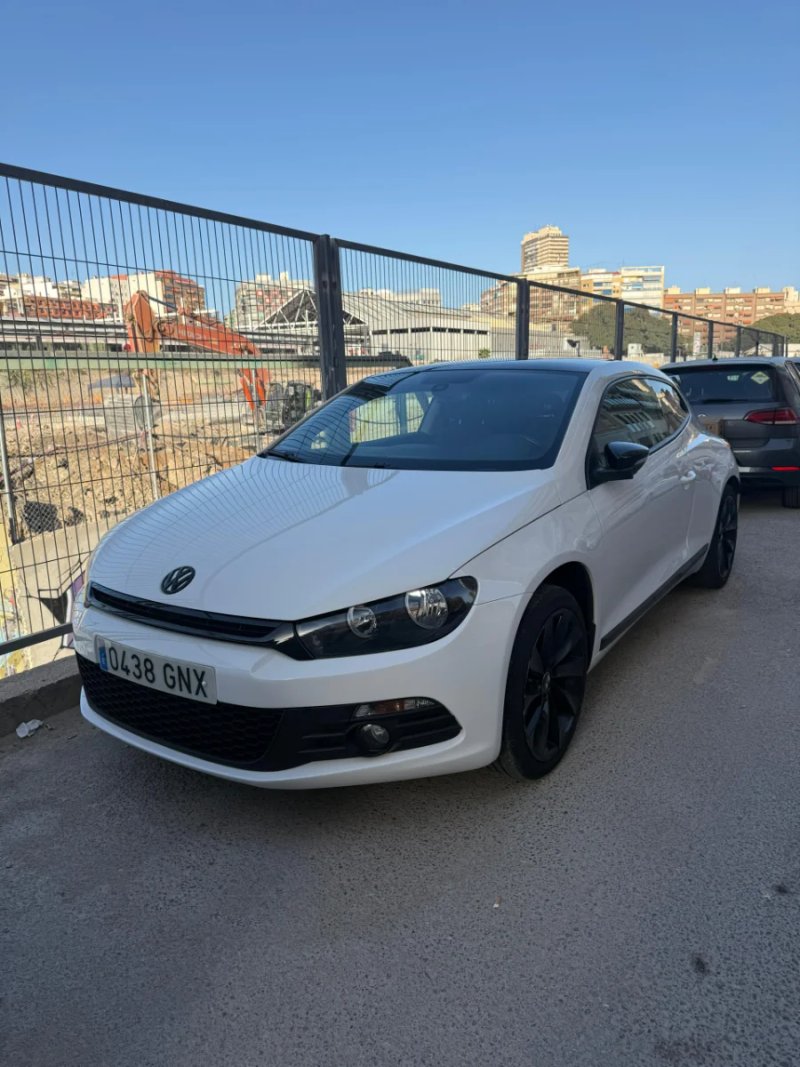 Volkswagen Scirocco 1.4 TSI 160hp -- 206.000km - foto 1
