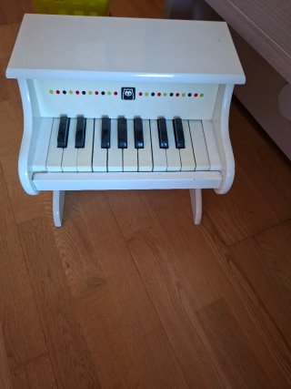 Piano de madera infantil blanco